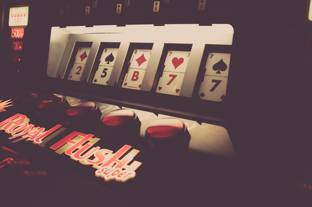 How is BlackJack Played? Basic Rules